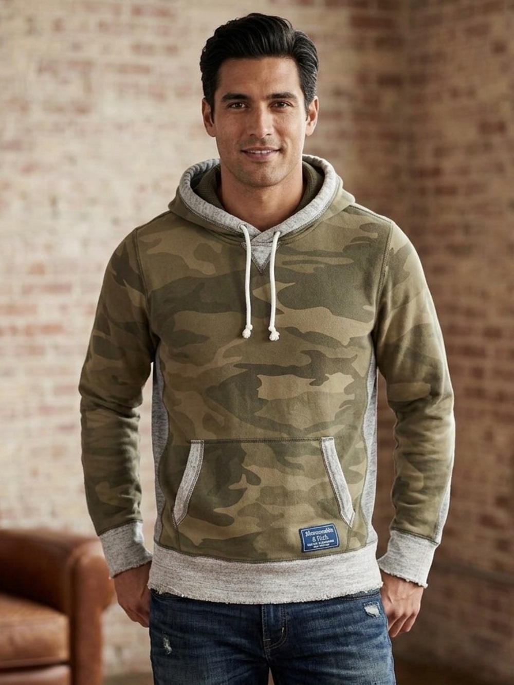 Abercrombie and Fitch | Y2K Men's Camo Hoodie Sweatshirt | Size Medium